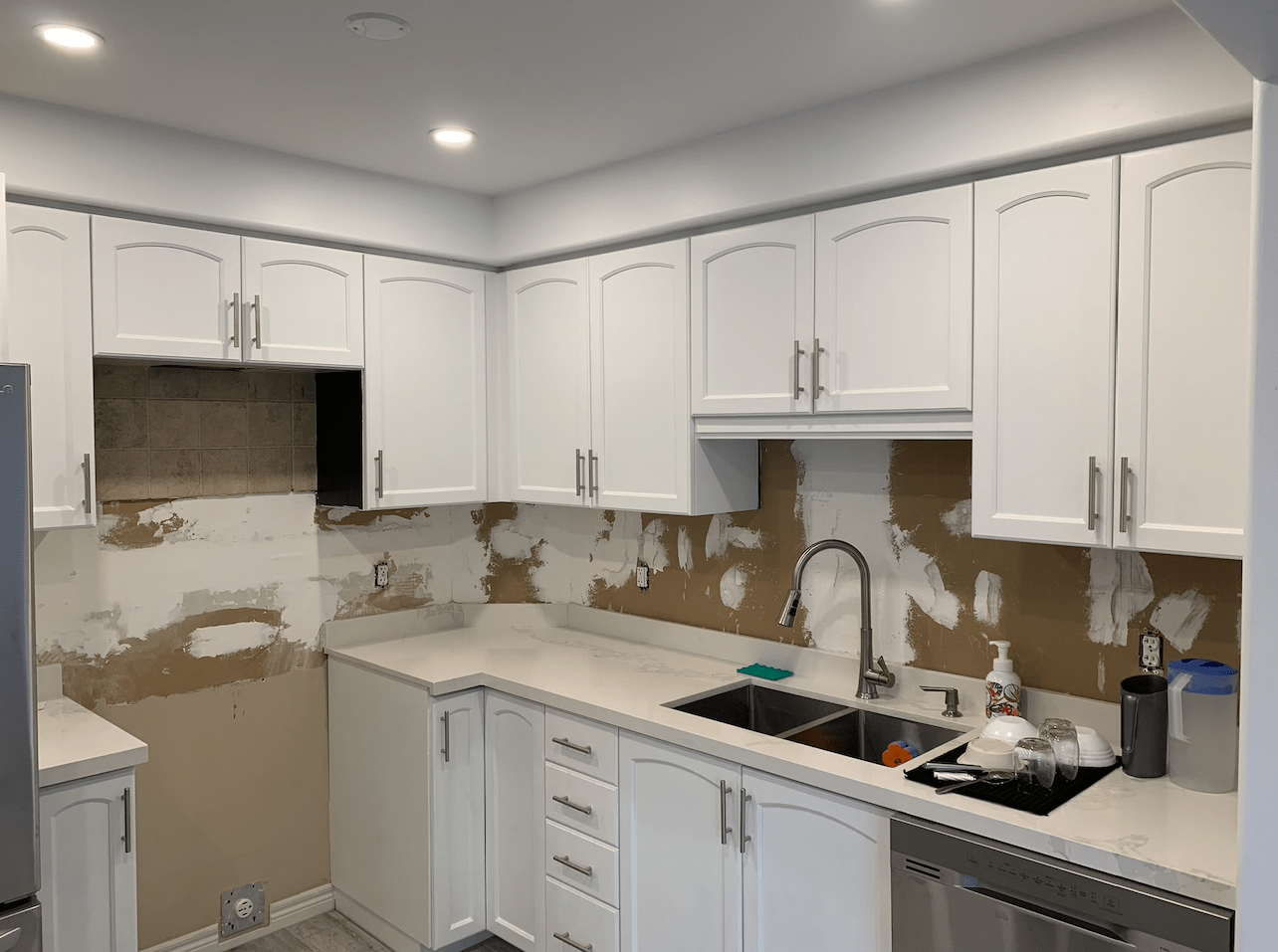 Modernized Open Concept Hamilton Home Laminate Flooring